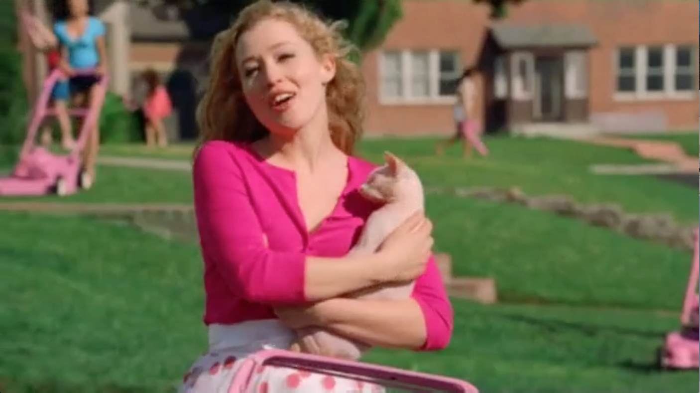 shick_quattro-mow-the-lawn-tulips